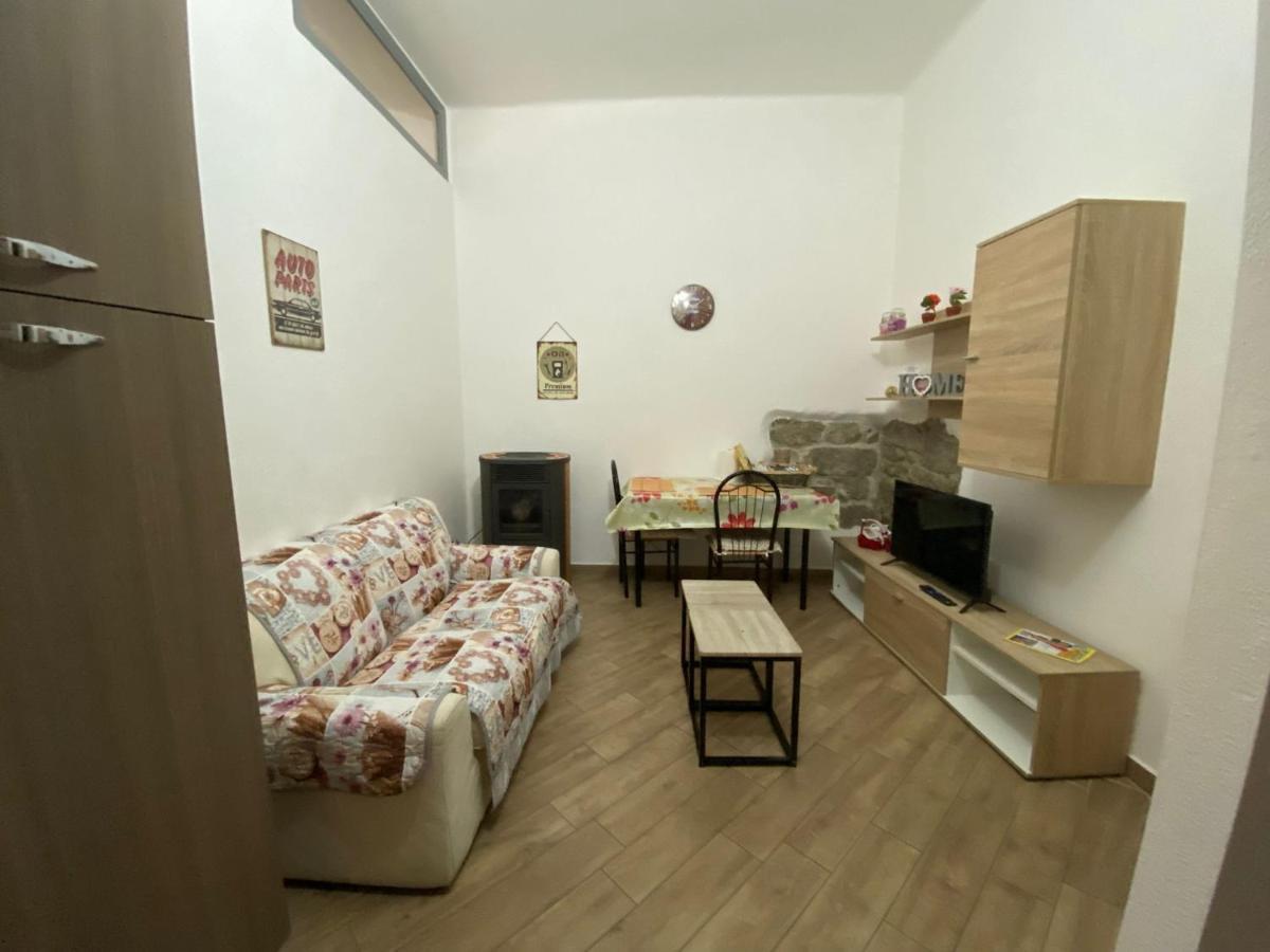 Apartmán La Casa Di Sara Nuoro  Pokoj fotografie